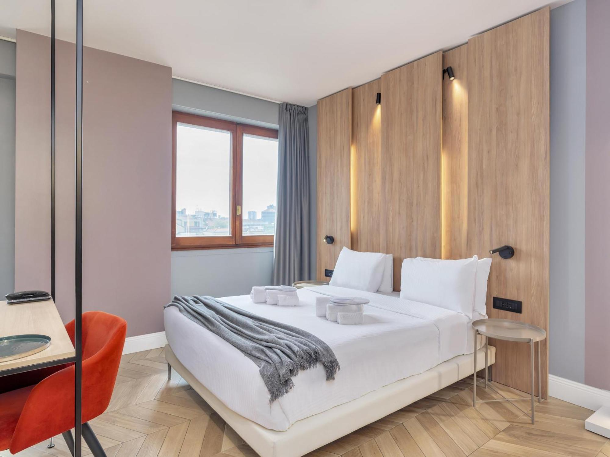 B&B Hotel Milano City Center Duomo Exterior photo
