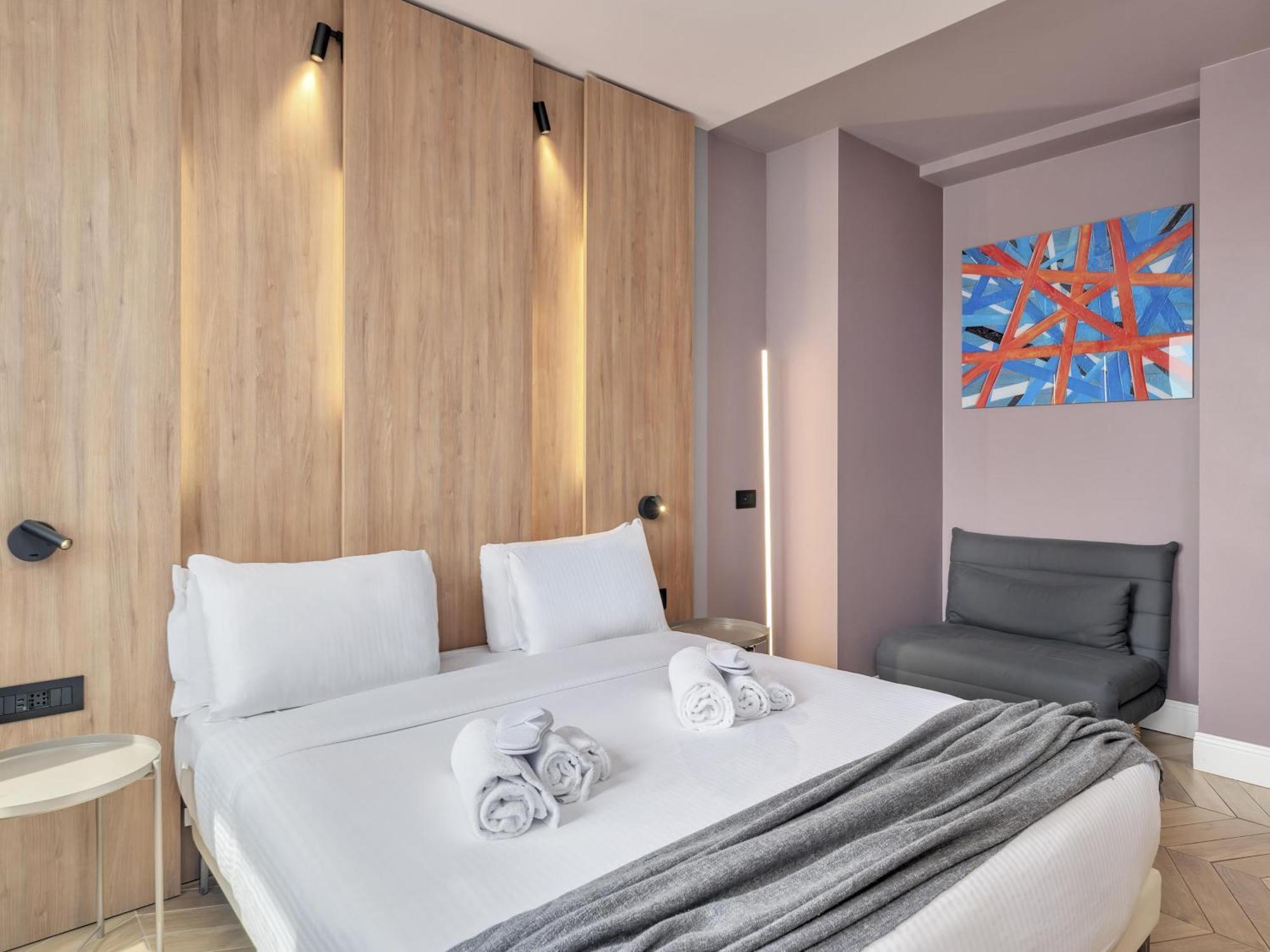 B&B Hotel Milano City Center Duomo Exterior photo