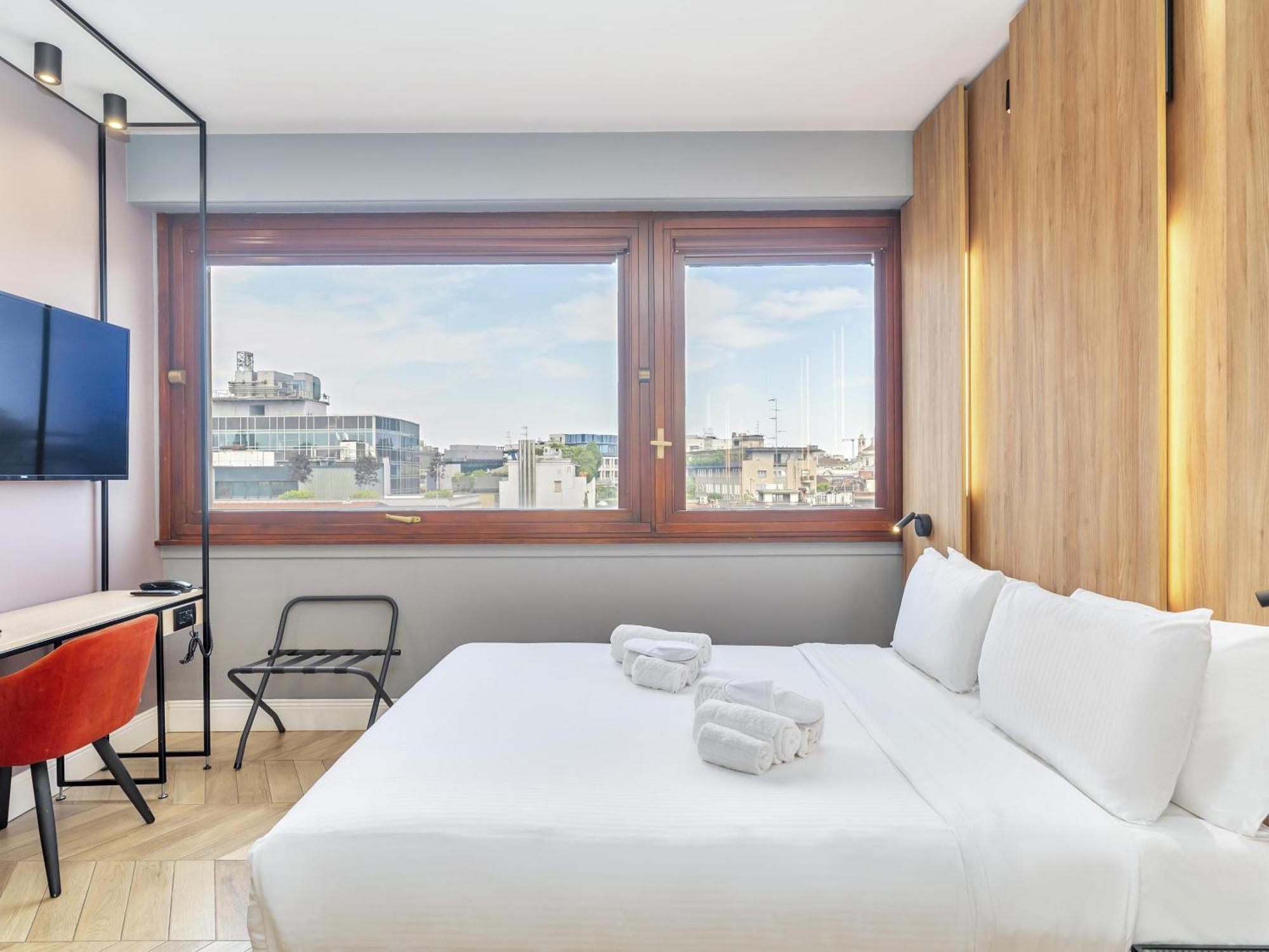 B&B Hotel Milano City Center Duomo Exterior photo