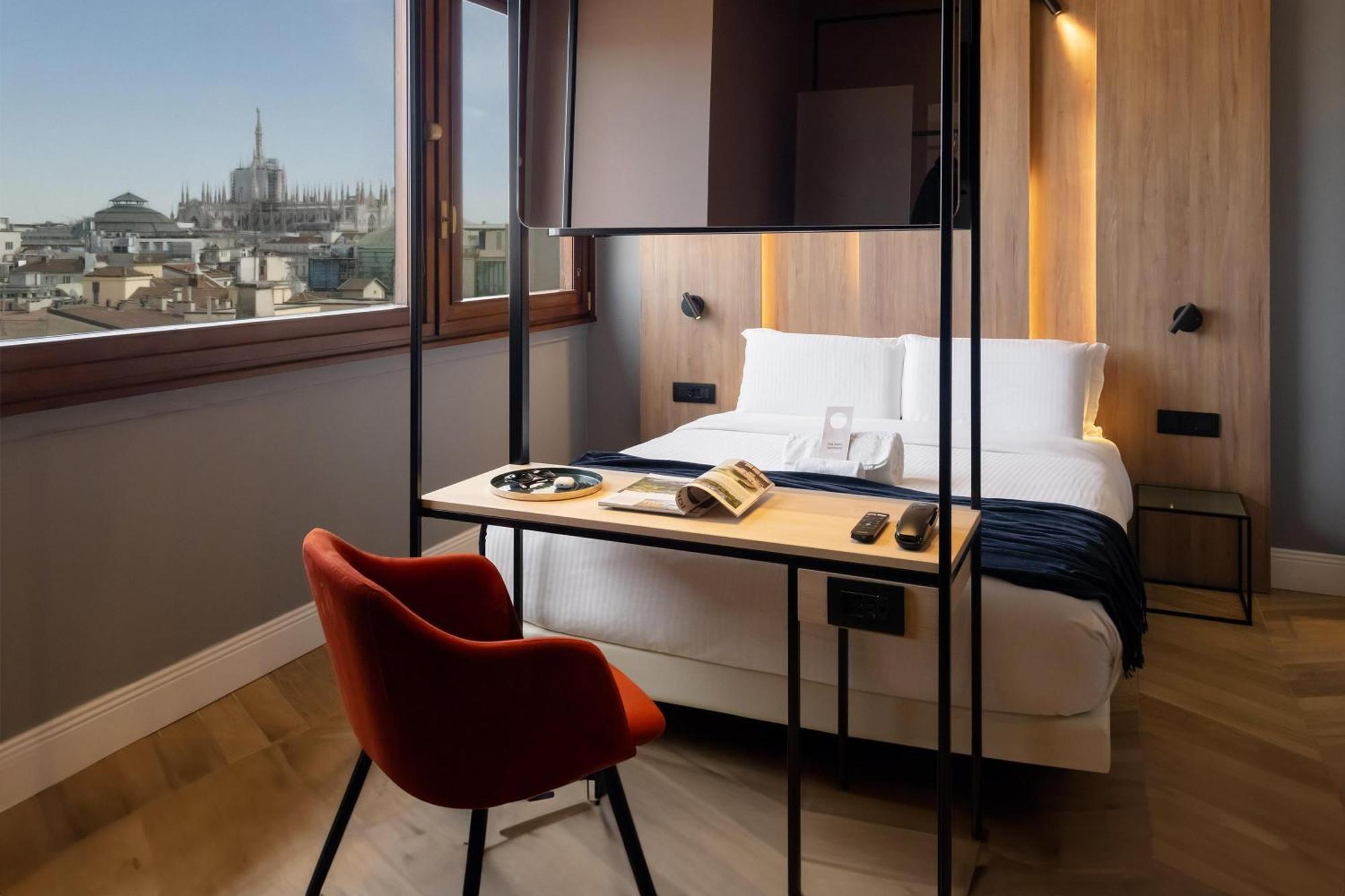B&B Hotel Milano City Center Duomo Exterior photo